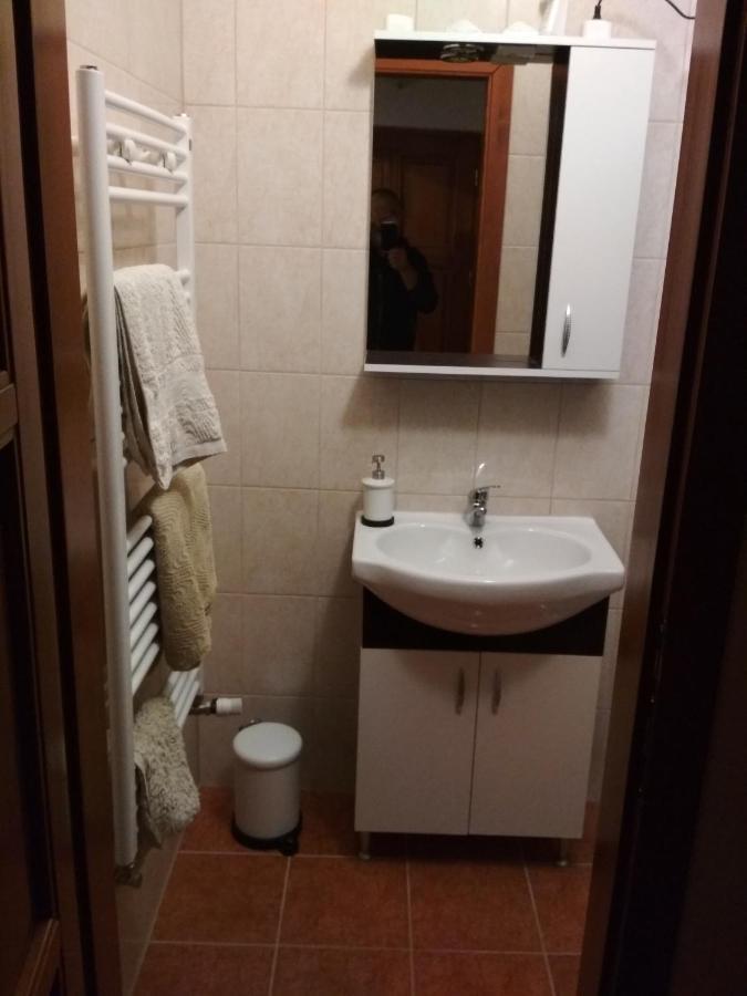 Julia Vendeghaz Apartment Tar Bagian luar foto