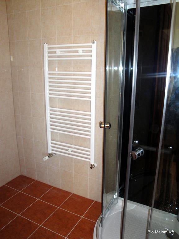Julia Vendeghaz Apartment Tar Bagian luar foto